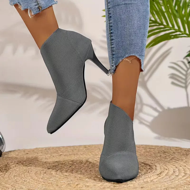 Luxe dames stiletto enkellaarsjes, hoge hak & puntige neus. Perfecte avondmode voor een onvergetelijke indruk.