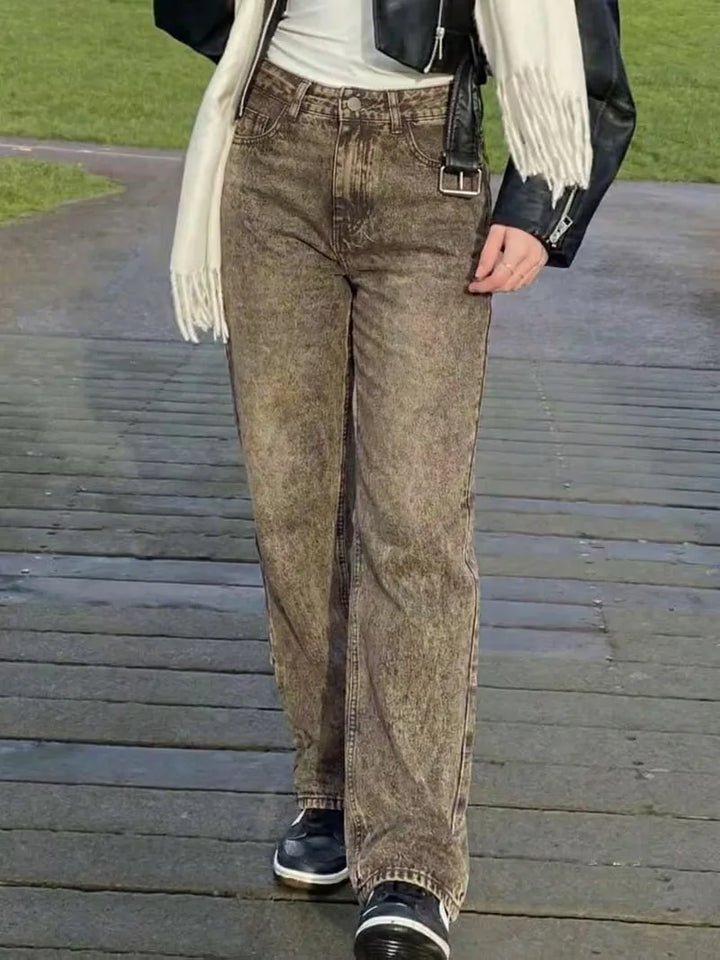 Casual mid-rise straight jeans voor dames. Ideaal voor een comfortabele en modieuze uitstraling.