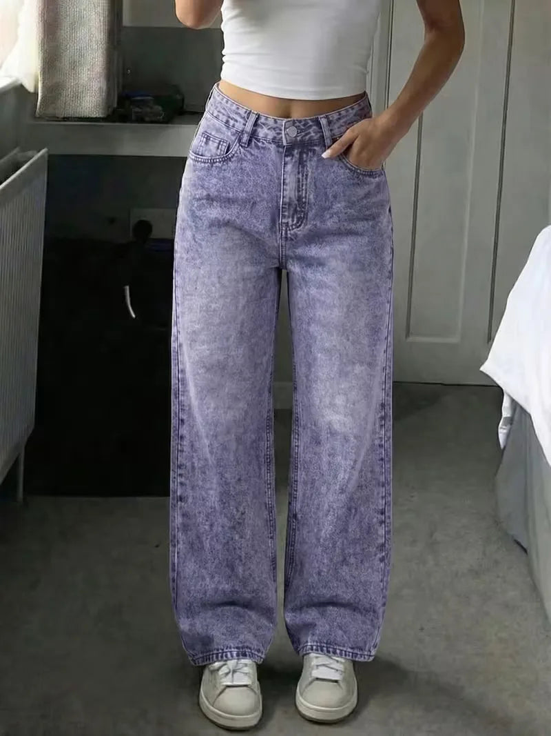 Comfortabele straight jeans voor dames, mid-rise. Een essentieel kledingstuk voor elke dag.