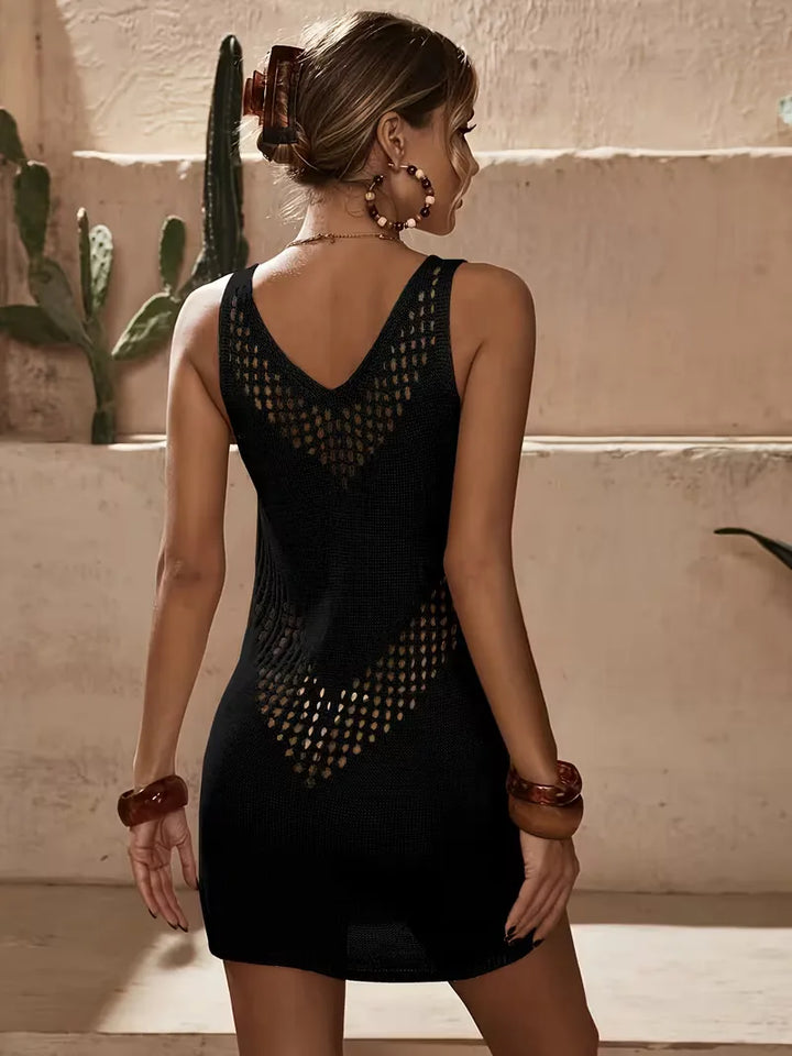 Lichtgewicht zomer cover-up voor dames, met cut-outs en diepe V-hals, ademend.