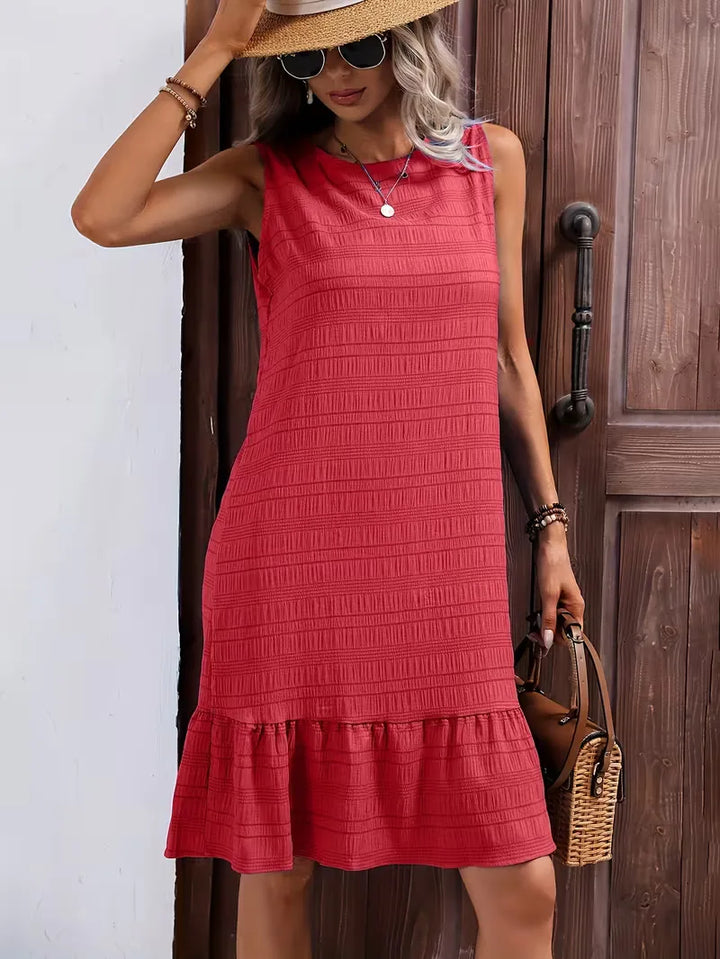 Zomerse casual strandjurk voor dames, knielengte, met vrolijke ruffled afwerking.