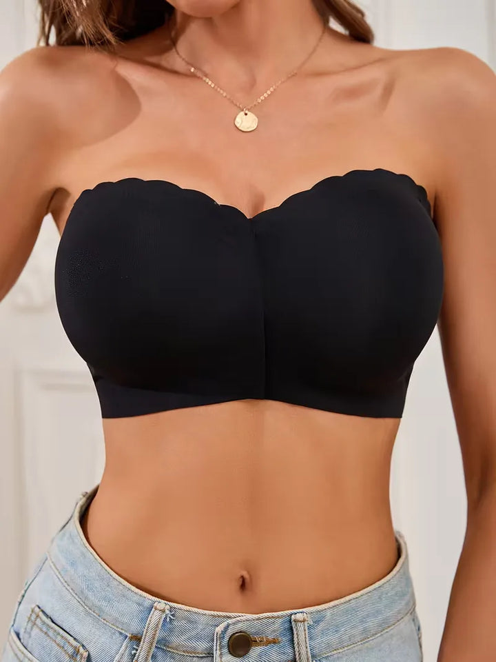 Stijlvolle strapless zomer BH met voorsluiting, naadloos en onzichtbaar, beschikbaar in abrikoos en zwart.