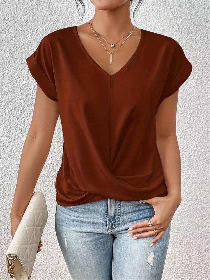 Stijlvol dames t-shirt met korte mouwen, een veelzijdig basisstuk voor casual en dagelijkse outfits.