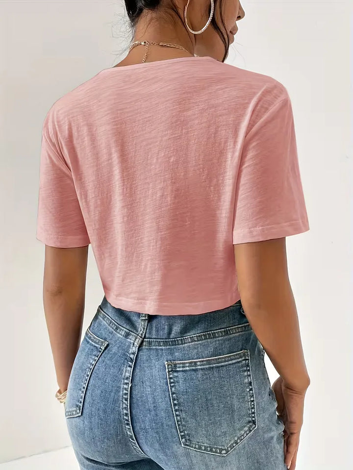 Zomers dames T-shirt met twistdetail, ademend en zacht, ideaal voor casual outfits.