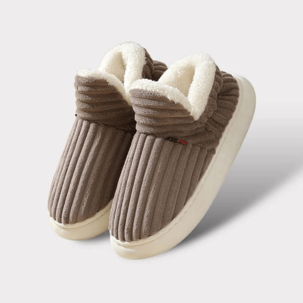 Antislip thermische damespantoffels, bieden warmte en comfort voor koude winterochtenden thuis.