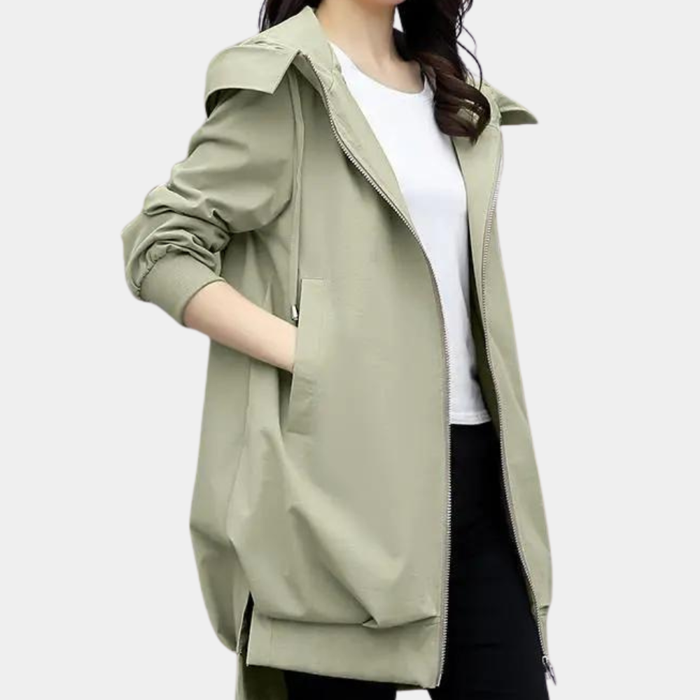 "Dames tussenjas met capuchon in khaki, ademend en stijlvol voor lente en herfst, UrbanShield design met moderne pasvorm."