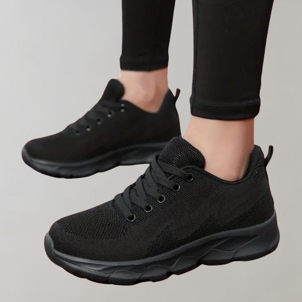 Stijlvolle lage dames wandelschoenen met ademend vermogen en vetersluiting voor een frisse loopervaring.
