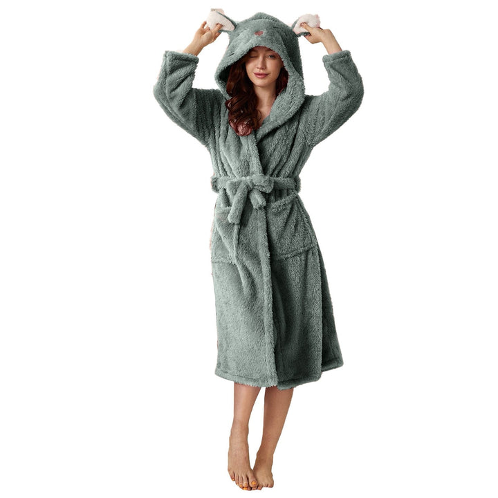 Warme dames badjas met schattige vossenstaart, pluizig en comfortabel voor elke leeftijd.