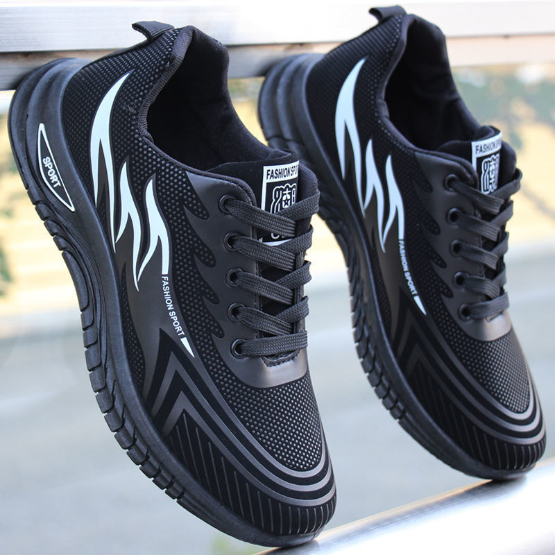 Duurzame dames outdoor schoenen, waterdicht en voorzien van een robuuste antislipzool.