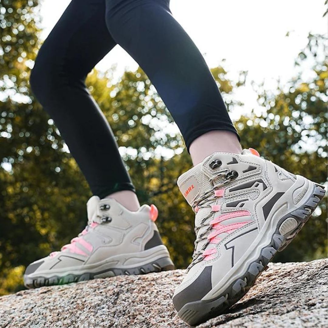 Comfortabele waterdichte dames wandelschoenen met uitstekende grip voor outdoor avonturen.