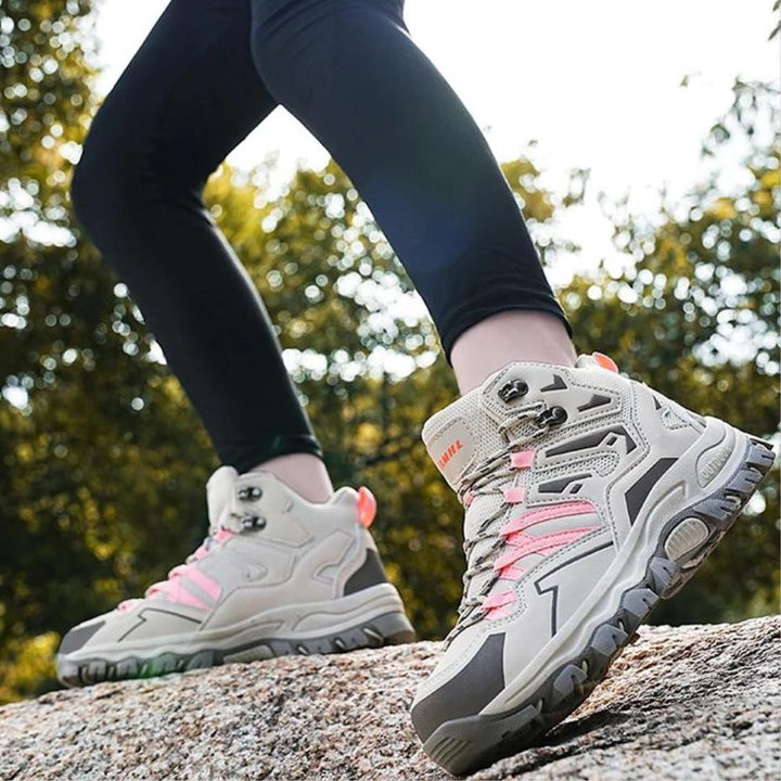 Comfortabele waterdichte dames wandelschoenen met uitstekende grip voor outdoor avonturen.