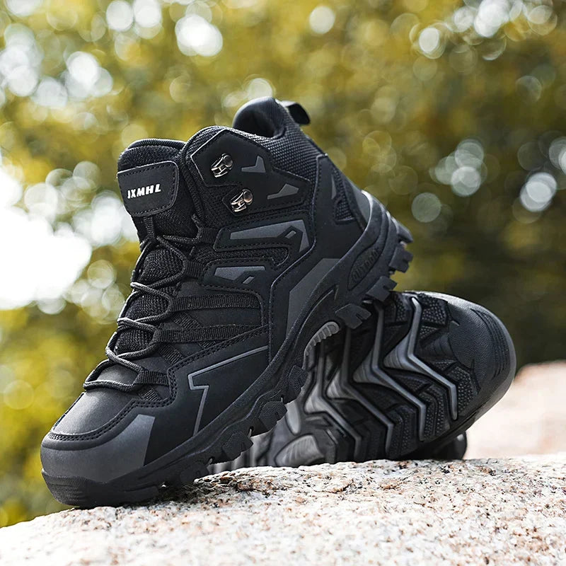 Comfortabele waterdichte dames wandelschoenen; robuuste sneakers voor elke trekking.