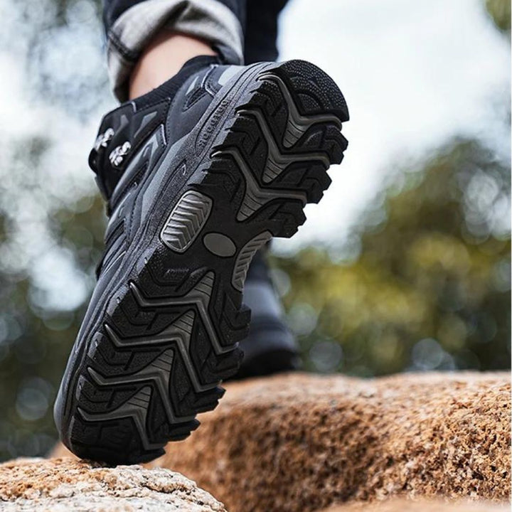 Robuuste dames trekkingschoenen: waterdicht, met superieure grip en maximaal comfort.