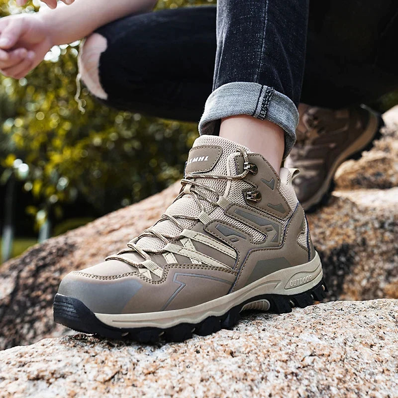 Dames wandelschoenen, waterdicht en comfortabel, perfect voor avontuurlijke trekkings.