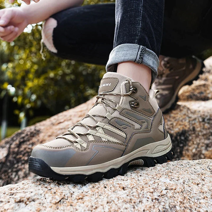 Dames wandelschoenen, waterdicht en comfortabel, perfect voor avontuurlijke trekkings.