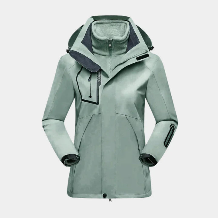 Dames waterdichte winterjas, nieuw, warm, zwart, voor outdoor avonturen in de sneeuw.