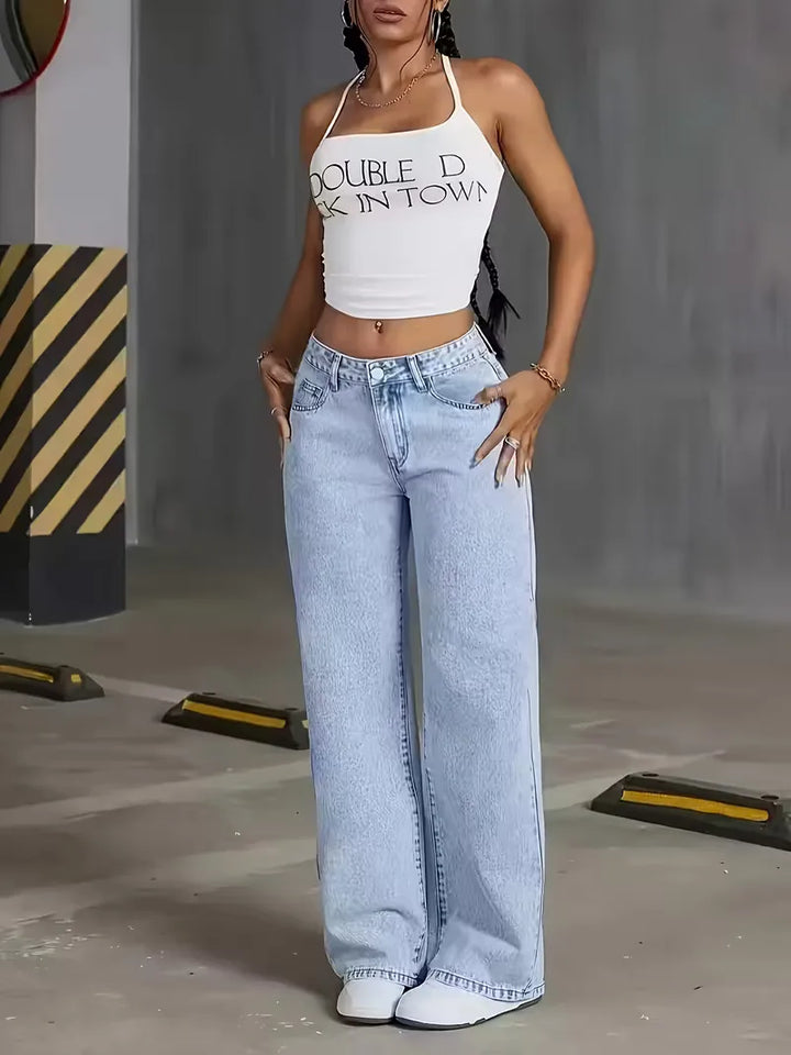 Comfortabele lichtblauwe dames jeans met wijde pijpen en flatterende hoge taille, ideaal voor dagelijks gebruik.