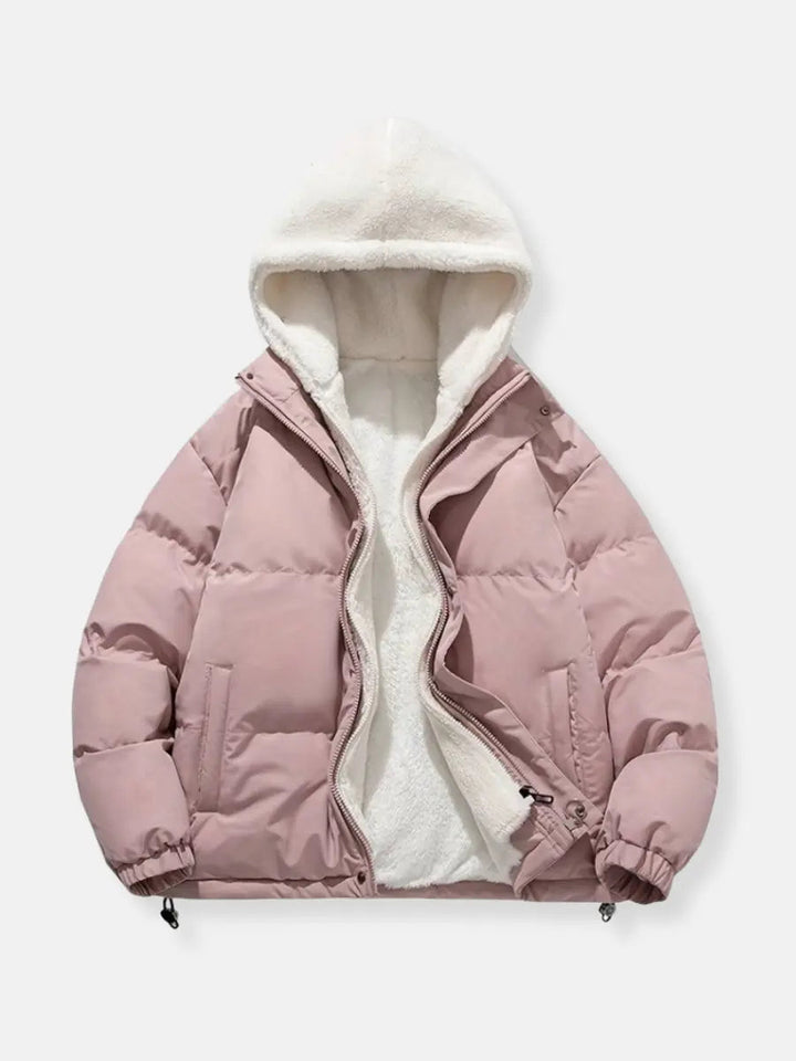 Rits en knoopsluiting van stijlvolle dames winterjas, gewatteerde bovenkleding.