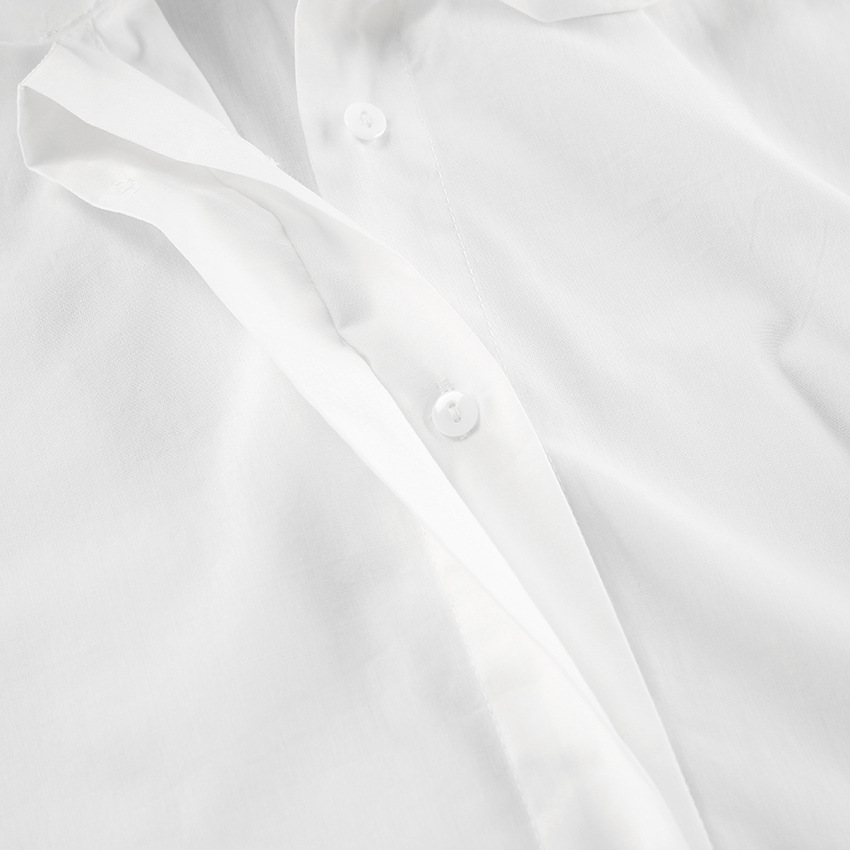 Casual chic wit overhemd met strik, geschikt voor zakelijk en vrije tijd. Comfortabele damesblouse.