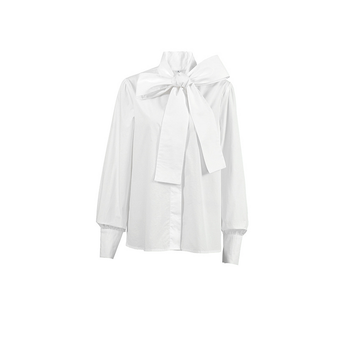 Modieuze witte blouse met lange mouw en strik detail, een comfortabele dameskleding basic.