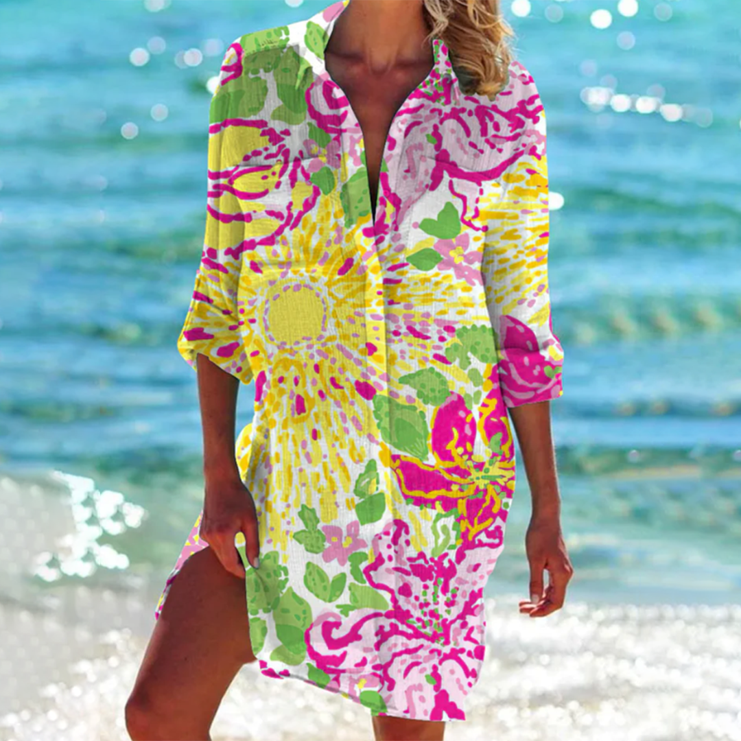 Comfortabele en stijlvolle dames zomerjurk, A-lijn, gemaakt van ademende stoffen met uniek patroon.