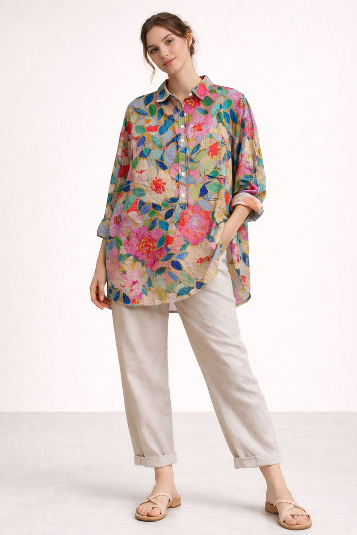 Levendige printblouse met lange mouwen voor dames, een trendy zomermotief dat perfect is voor casual draagplezier.