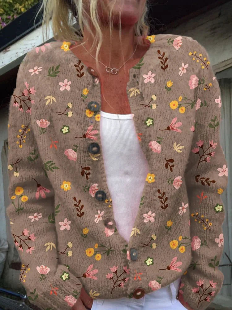 Modieuze damescardigan met bloemenprint, ideaal voor de lente of herfst, met elegante knopen.