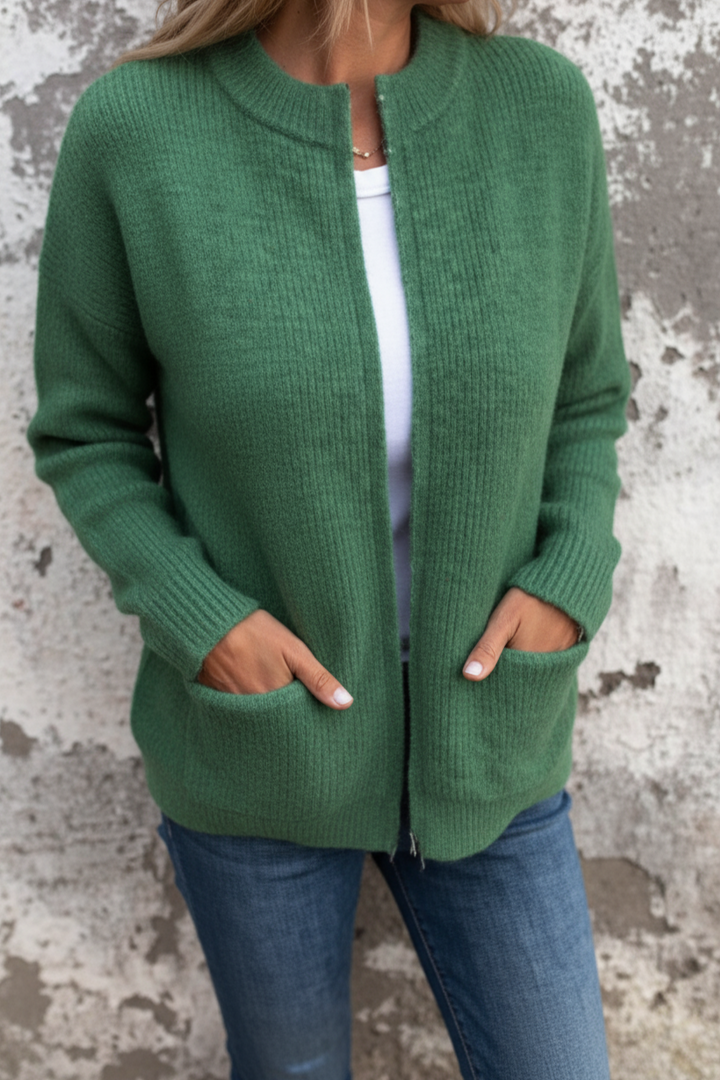 Damesvest met rits, comfortabel en stijlvol, ook verkrijgbaar in grote maten voor een perfecte fit.