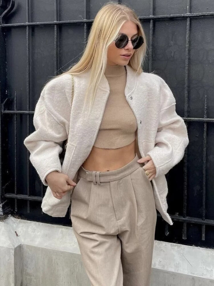 Daphne oversized jas, ronde hals, verborgen knopen, elegante jas, stijlvolle damesjas