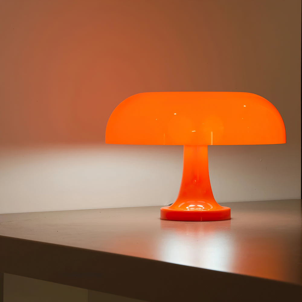 Functionele designlamp: dimbare tafellamp in Bauhaus-stijl, ideaal voor lezen met geïntegreerde USB.