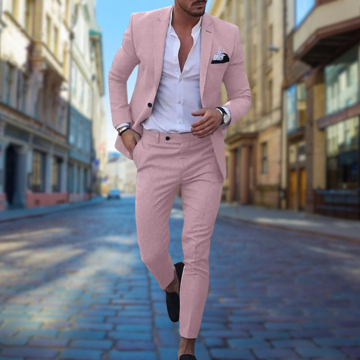 "Donkerblauw slim fit herenpak, ideale keuze voor bruiloft en zakelijk, elegante pasvorm met stijlvolle details."