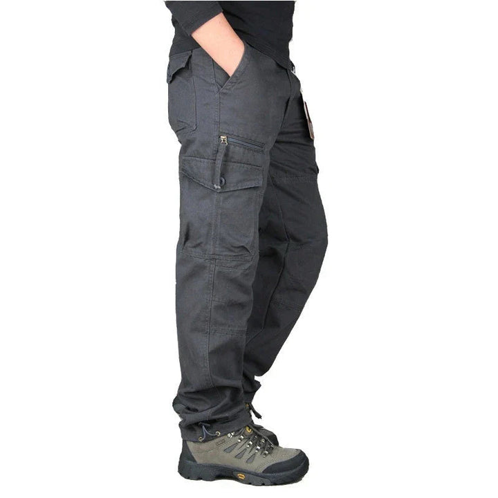Donkergrijze heren casual broek met relaxte pasvorm, comfortabel voor elke dag. Ideaal als vrijetijdsbroek.