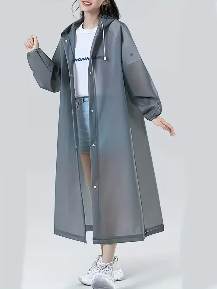 Moderne donkergrijze unisex regenjas met ruime capuchon, waterdicht en lichtgewicht, geschikt voor outdoor en casual.