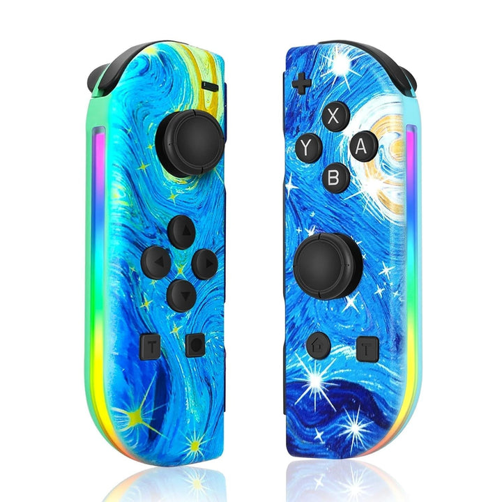 Speler geniet van Nintendo Switch gaming met draadloze controller en kleurrijke RGB verlichting.