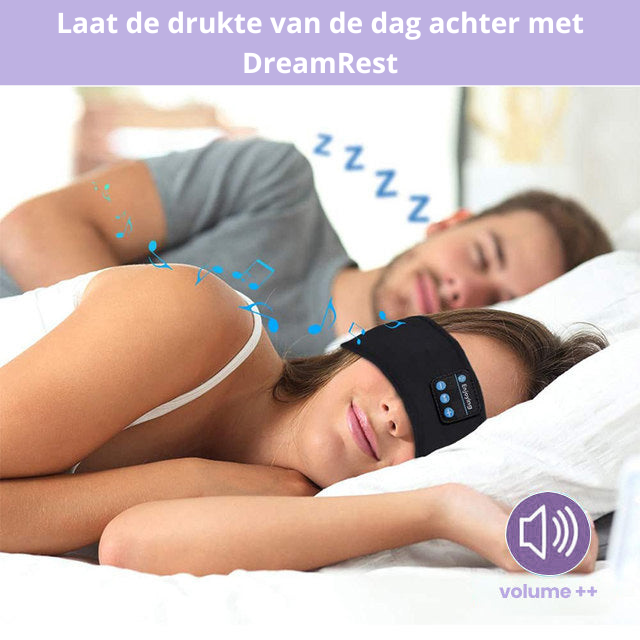 Nachtzicht van een persoon die een draadloze slaapkoptelefoon en oogmasker draagt