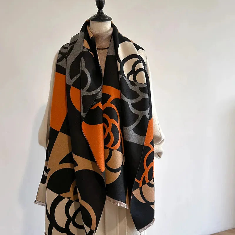 Zachte, warme kasjmier sjaal voor dames, perfect als stijlvol accessoire in de wintermode.