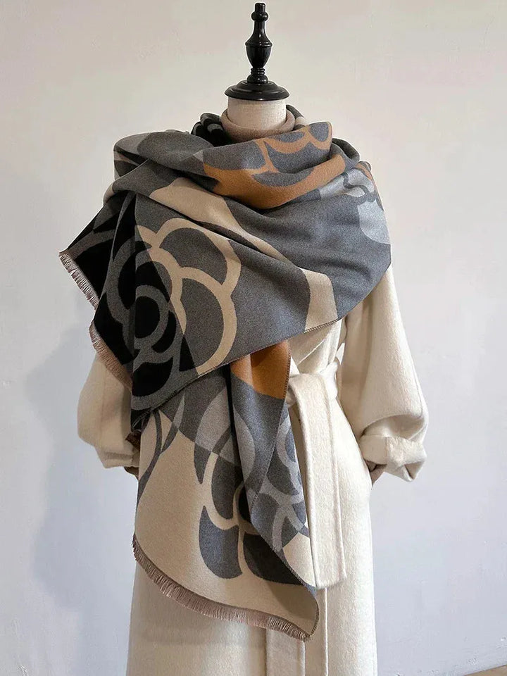Stijlvolle dubbelzijdige dames sjaal van kasjmier, heerlijk warm en zacht voor de winter.