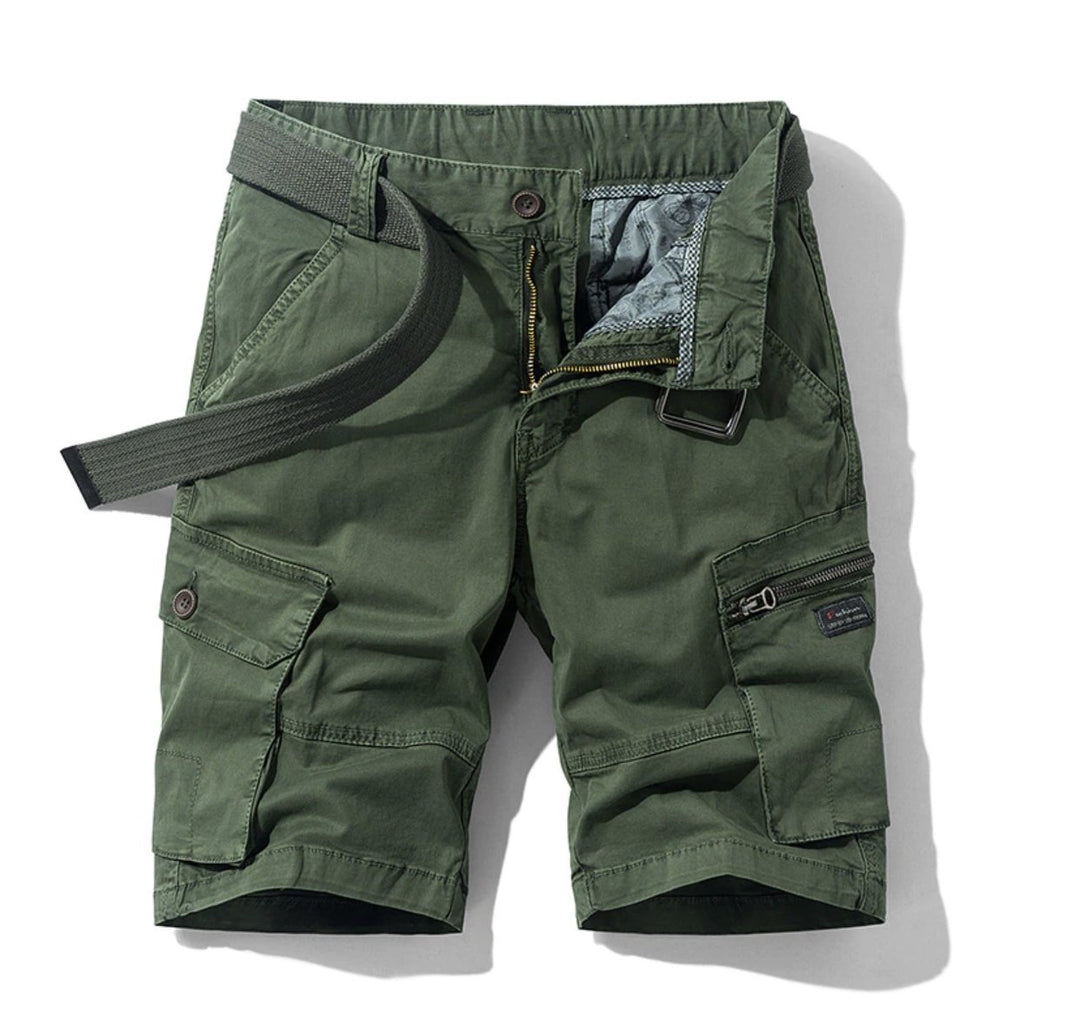"Eike Cargo Shorts, groene cargoshorts met ruime zakken, lichtgewicht materiaal, stijlvolle en comfortabele pasvorm voor here