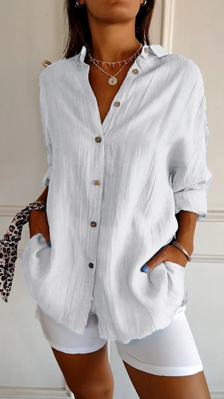 Chique dames overhemd met elegante plooien. Lange mouw, comfortabel, ideaal voor een stijlvolle look.