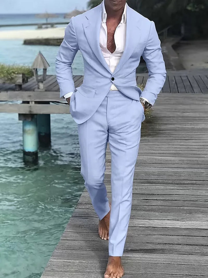 Elegant lichtblauw slim fit herenpak, stijlvol voor zakelijke meetings of feestelijke zomergelegenheden.