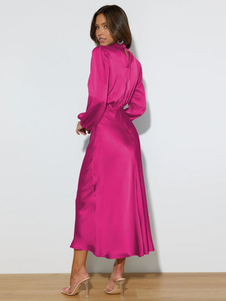Roze satijnen jurk voor dames, lange mouwen, perfecte keuze als avondjurk of feestkleding, nieuwe mode.