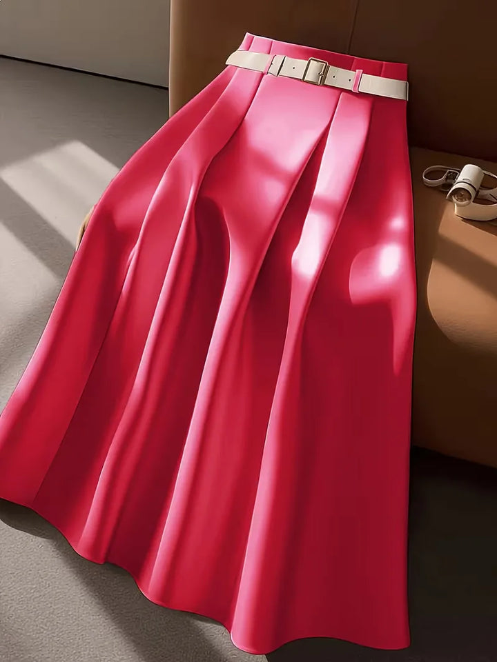 Zomerse gele plooirok voor dames, modieuze midi-lengte, hoge taille voor comfort en stijl.