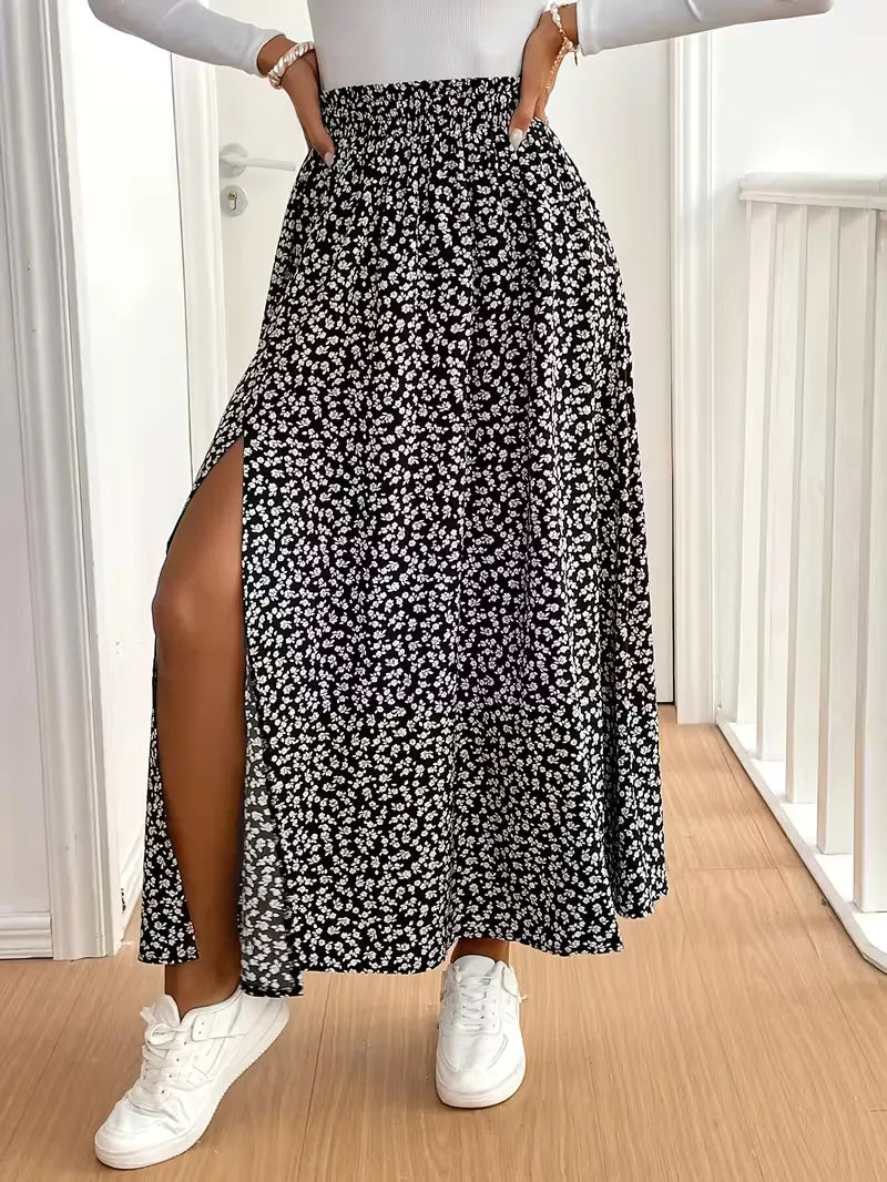 Elegante dames A-lijn maxirok met levendige bloemenprint. Perfecte zomerrok.