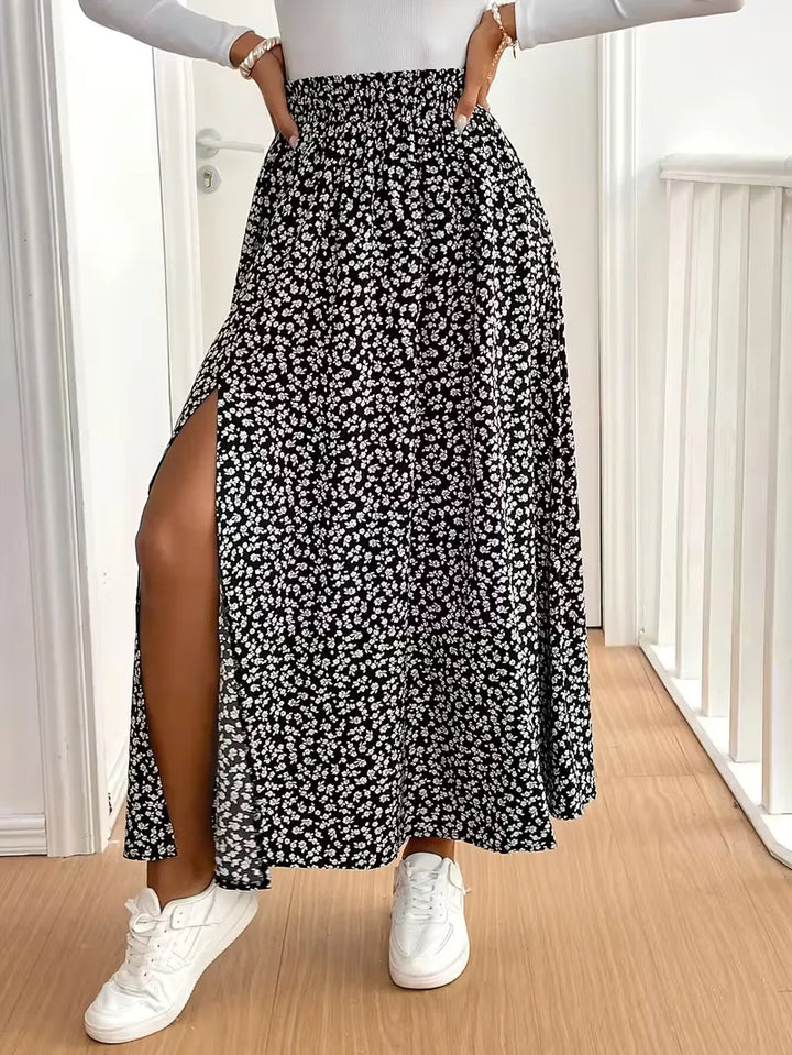 Elegante dames A-lijn maxirok met levendige bloemenprint. Perfecte zomerrok.