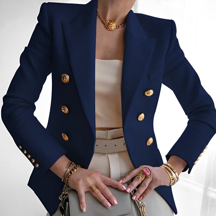 "Elegante dames blazer, tijdloos design met luxe stof, vrouwelijke pasvorm en gepolijste knopen voor chique uitstraling."