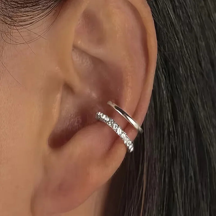 Comfortabele clip-on oorbellen met schitterende stenen, dé oplossing voor dames zonder oorgaatjes, zeer elegant.