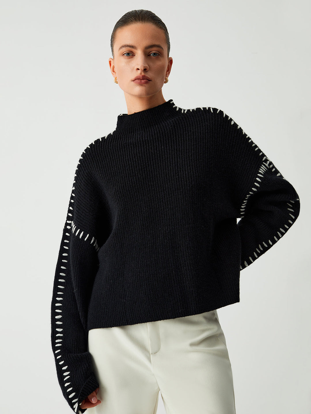 Veelzijdige dames coltrui, geschikt voor zowel casual als chique looks. Essentiële trui.