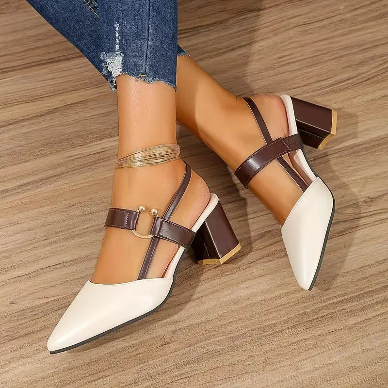 Dames sandalen met comfortabele blokhak, een must-have voor zowel kantoor als zomerse gelegenheden.