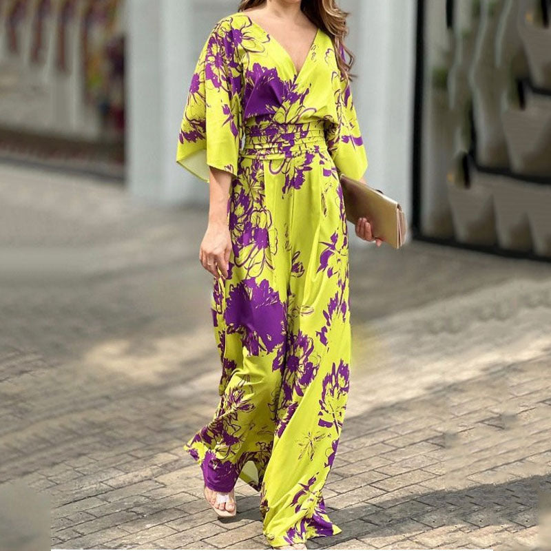 Dames jumpsuit met bloemenprint en wijde pijpen, perfect als elegante vrijetijdskleding of feestoutfit.