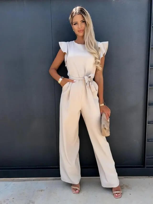 Elegante dames jumpsuit met mouwloze top en wijde pijpen, ideaal voor een feestelijke of casual chique look.